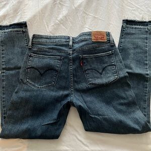 Levi’s cropped skinny jeans